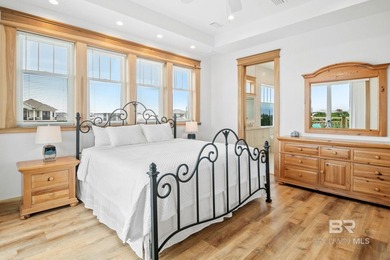 Welcome to the ultimate FURNISHED beach home, meticulously - photo 40