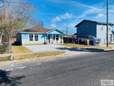 Great Value New Build Custom Beautiful Home, this 3 bed 2 bath - photo 20