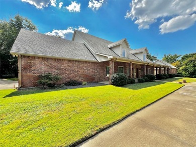 Cedar Creek Lake Home Active Under Contract in Gun Barrel City Texas