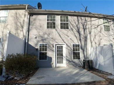 Beautiful and spacious corner unit townhome featuring an open - photo 8