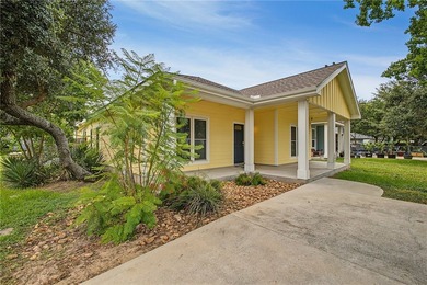 Distinctive features and thoughtful design set this Rockport - photo 4