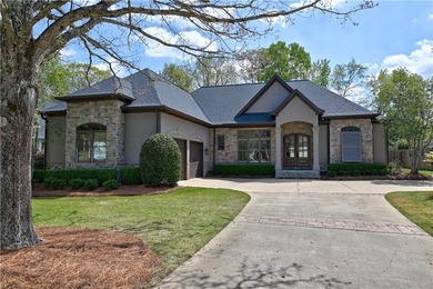 Enjoy one of Auburn's most popular neighborhoods! Beautifully - photo 2
