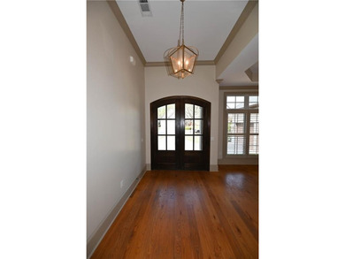 Enjoy one of Auburn's most popular neighborhoods! Beautifully - photo 4