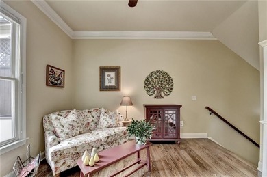 Welcome to this stunning town home, with an abundance of