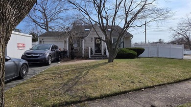 Back on the Market after being newly updated: See this beautiful - photo 1