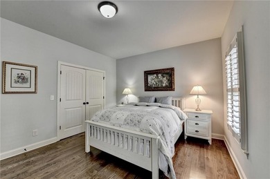 Welcome to this stunning town home, with an abundance of