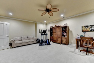 Welcome to this stunning town home, with an abundance of