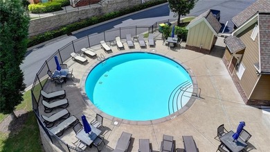 Welcome to this stunning town home, with an abundance of