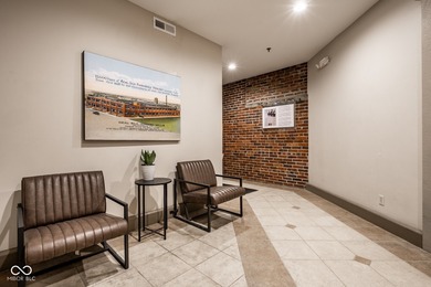 Experience urban living at its finest in this stylish 2-bedroom