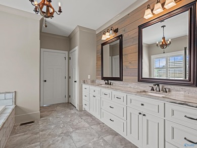 Stunning Sycamore Cove home inside Guntersville city limits - photo 12
