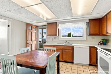 2 homes for the price of one. This listing is for 102 and 104 - photo 6