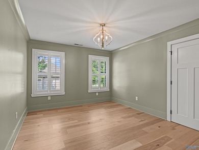Stunning Sycamore Cove home inside Guntersville city limits - photo 18