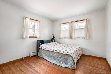 Opportunity knocks in Bellport just outside the Village! This - photo 7