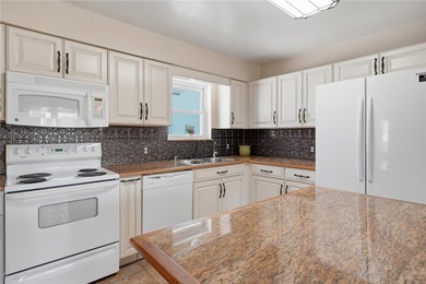 Welcome to your Ingleside on the Bay coastal cutie-painted a - photo 8