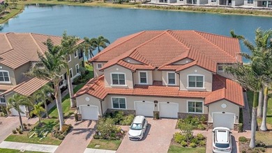 (private lake, pond, coastal) Condo For Sale in Nokomis Florida