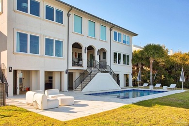 This exquisite 5-bedroom, 4 and half-bathroom residence offers - photo 1