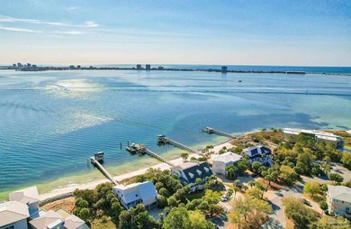 This exquisite 5-bedroom, 4 and half-bathroom residence offers - photo 3