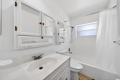 Income-producing duplex in a high-demand Oakland Park location - photo 15