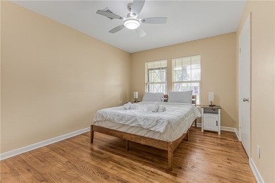 Fully updated house in a nice neighborhood with a huge yard. The - photo 16