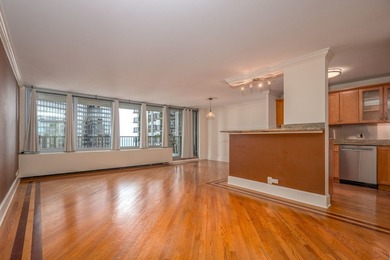 Enjoy lake views from this spacious 860 sq. ft. 1-bedroom condo - photo 3