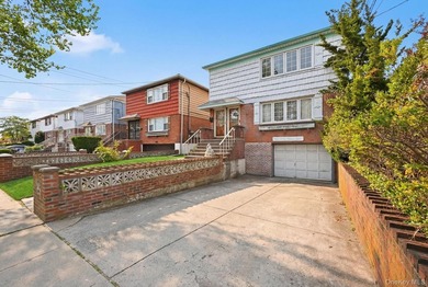 Beutifully Renovated 2 Family High Ranch, 6 Bedrooms, 4 Full - photo 3