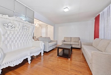 Beutifully Renovated 2 Family High Ranch, 6 Bedrooms, 4 Full - photo 4