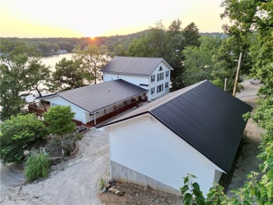 Lake Home For Sale in Lake Ozark, Missouri