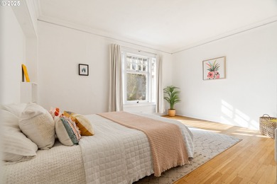 Perfectly formed one bedroom condo in the charming historic