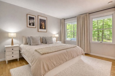 Tucked away in the Northwest of East Hampton, 51 Alewive Brook - photo 5