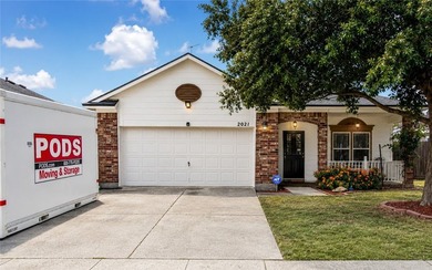 Welcome home to this beautifully maintained 3-bedroom, 2-bath - photo 2