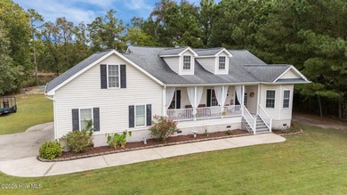 *** HUGE PRICE REDUCTION***A rare find: a waterfront home that's - photo 3