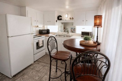 Affordable Florida Living with Unbeatable Location - Sunrise - photo 4
