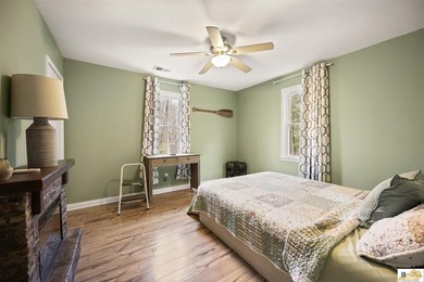 Lake House Retreat - Fully Furnished & Move-In Ready! Enjoy the - photo 11