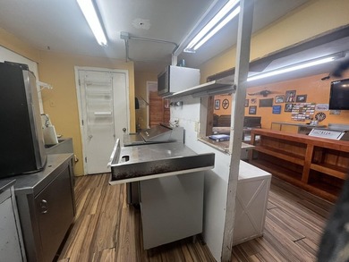Hardy commercial building on Main St. with unlimited potential - photo 30