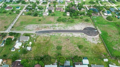 Step into a desiable area located Close to NAS / TAMCC and - photo 4