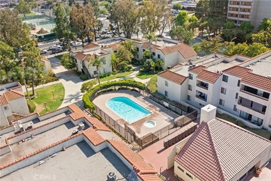 Welcome to 600 W 3rd Street, Unit B205, a fully remodeled - photo 30