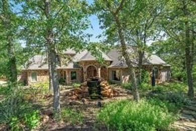 Lake Ray Roberts Home For Sale in Pilot Point Texas