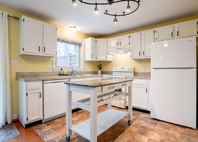 This well-maintained 2-bedroom, 1.5-bath condo with a garage - photo 11