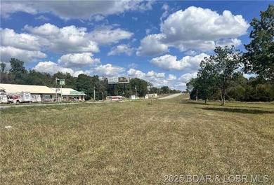 PRIME INVESTMENT OPPORTUNITY! These 14 acres offer an - photo 2