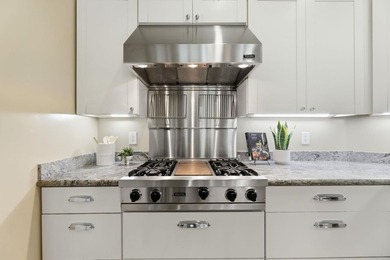 Located in San Jose, this bright, completly updated, single - photo 12