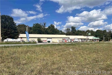 PRIME INVESTMENT OPPORTUNITY! These 14 acres offer an - photo 4