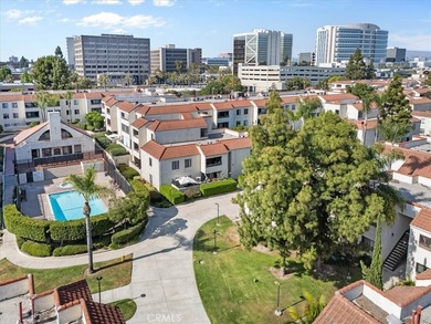 Beautiful move-in ready 2-bedroom, 2-bathroom first-floor condo - photo 24