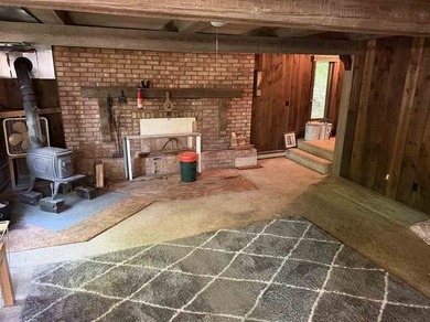 Charming Walloon Peninsula Fixer-Upper with Protected Privacy & - photo 5
