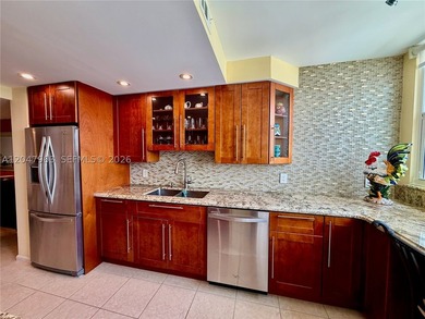 Welcome home to this spacious, and amazing 1/1.5 with water - photo 26