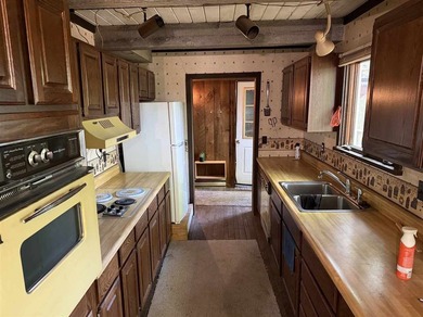 Charming Walloon Peninsula Fixer-Upper with Protected Privacy & - photo 10