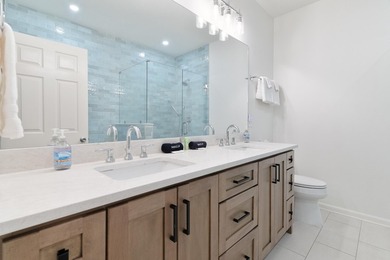 Turn-key, fully furnished coastal retreat in the highly - photo 34