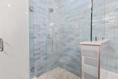 Turn-key, fully furnished coastal retreat in the highly - photo 36