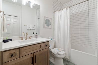 Turn-key, fully furnished coastal retreat in the highly - photo 40
