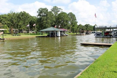 Cedar Creek Lake Lot For Sale in Eustace Texas