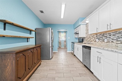 Situated on a spacious 0.31-acre lot in Flour Bluff, this - photo 3